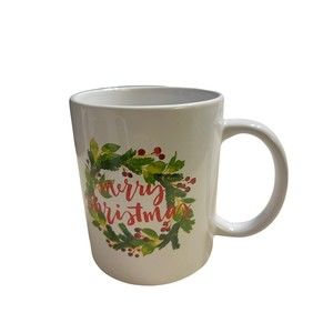 Holiday Merry Christmas Wreath With Holly Berries Ceramic 12oz Mug NEW